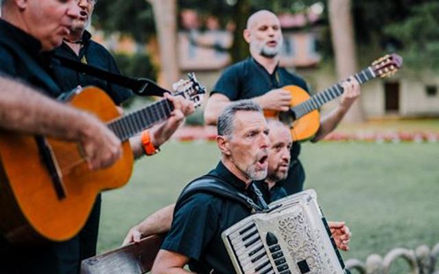 Klape u glazbenom paviljonu