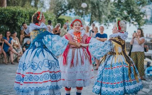 Nastup Folklornog ansambla Zora