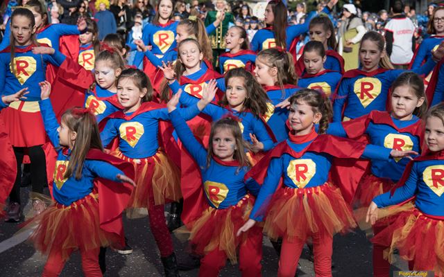 Sfilata in maschera per bambini