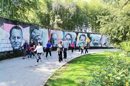 Guided active walks and nordic walking