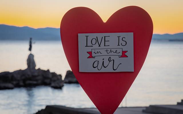 Mesec ljubezni v Opatiji: Romantika na obali Jadranskega morja