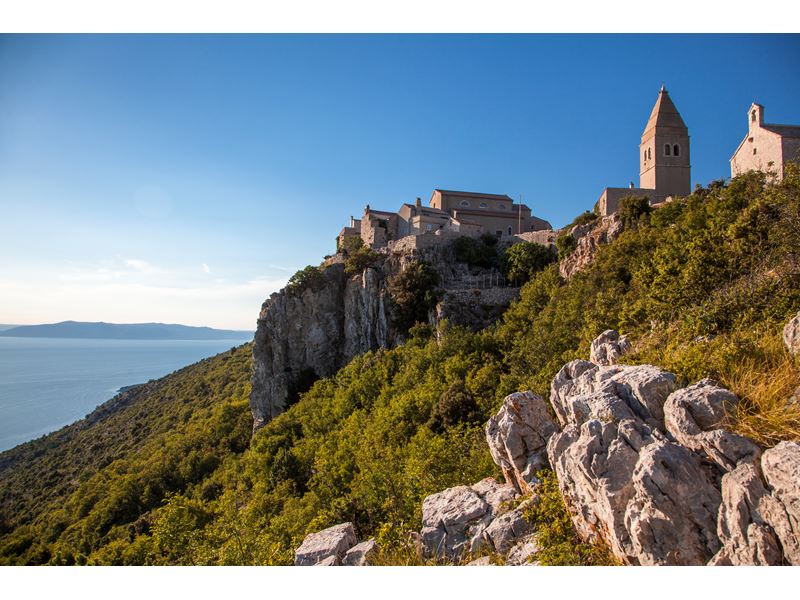 Vivete un’indimenticabile Fish picnic sulle isole di Veglia (Krk) e Cherso (Cres) 