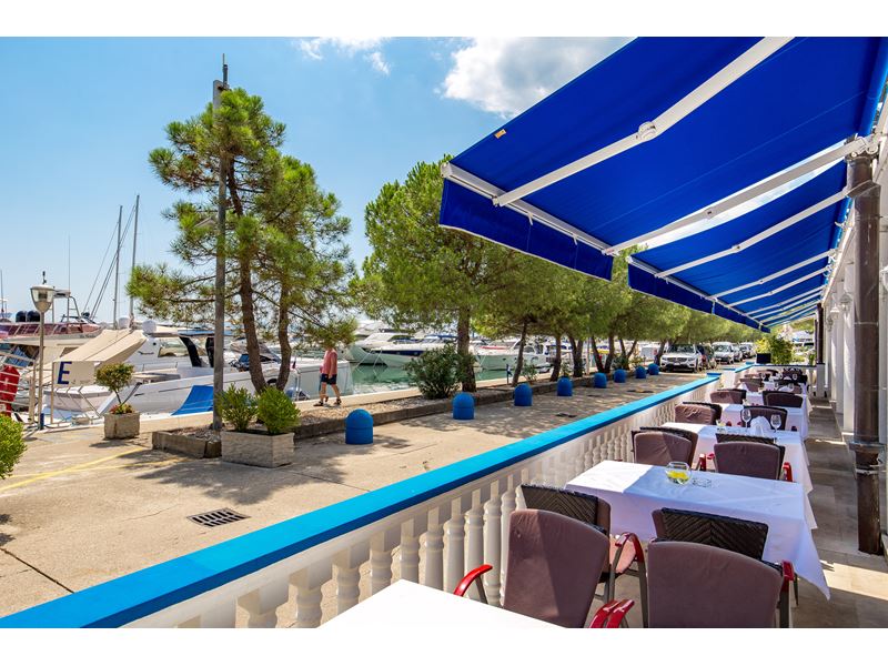 Restaurant Mr. Morgen ACI Marina Ičići