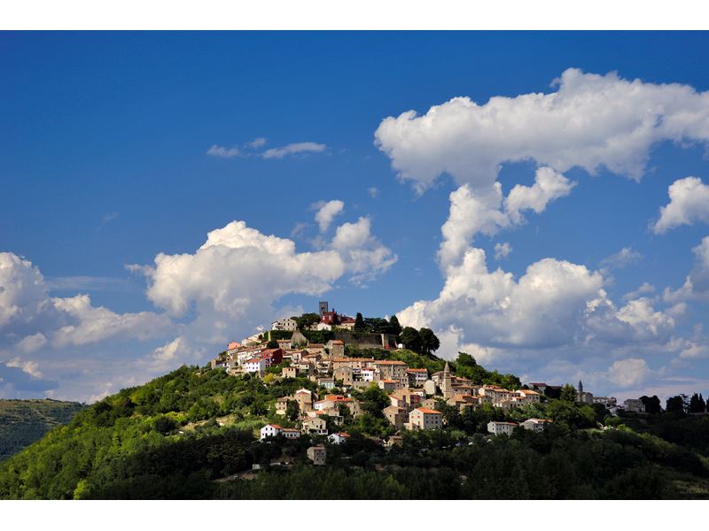 Scoprite le bellezze di Colmo (Hum) e Montona (Motovun) 